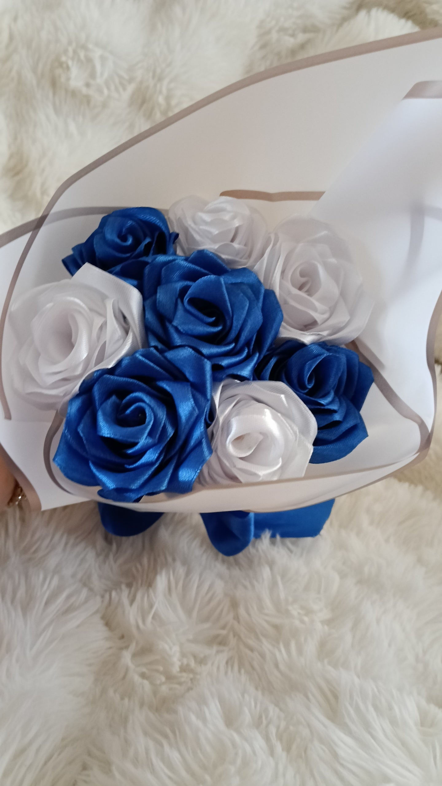Bouquet de roses en satin fait-main💐🌹