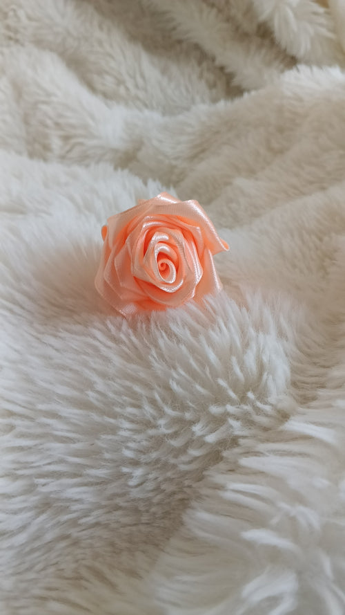 Rose en satin-faite main🌹